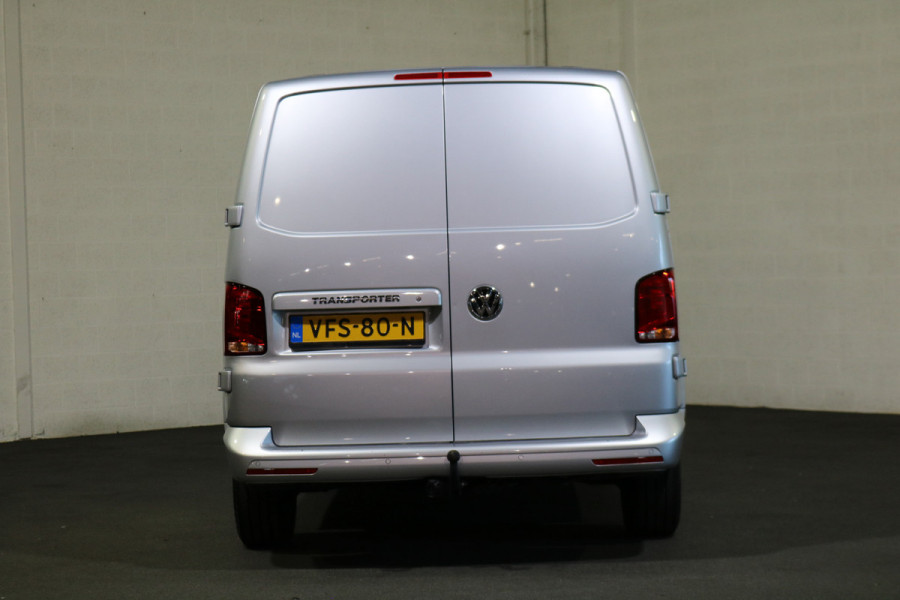 Volkswagen Transporter 2.0 TDI L2 H1 Airco Navigatie Trekhaak