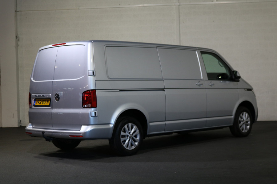 Volkswagen Transporter 2.0 TDI L2 H1 Airco Navigatie Trekhaak
