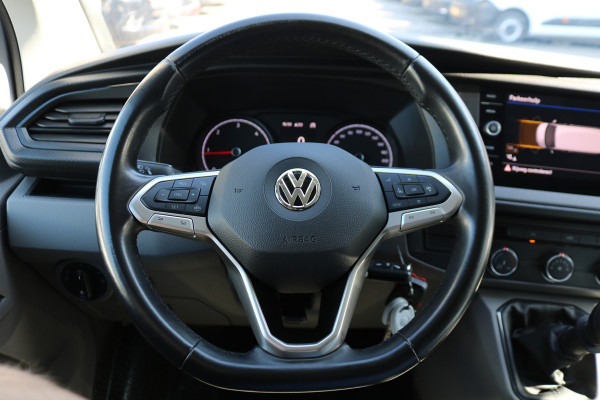 Volkswagen Transporter 2.0 TDI L2 H1 Airco Navigatie Trekhaak