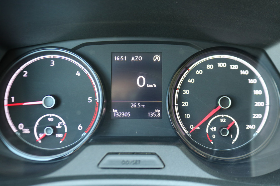 Volkswagen Transporter 2.0 TDI L2 H1 Airco Navigatie Trekhaak