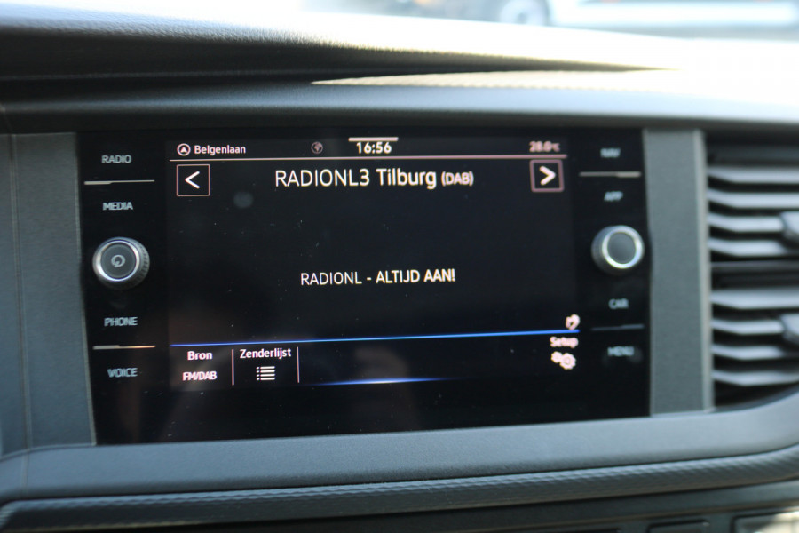Volkswagen Transporter 2.0 TDI L2 H1 Airco Navigatie Trekhaak