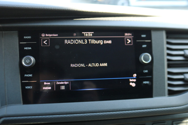 Volkswagen Transporter 2.0 TDI L2 H1 Airco Navigatie Trekhaak