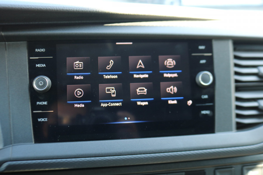 Volkswagen Transporter 2.0 TDI L2 H1 Airco Navigatie Trekhaak