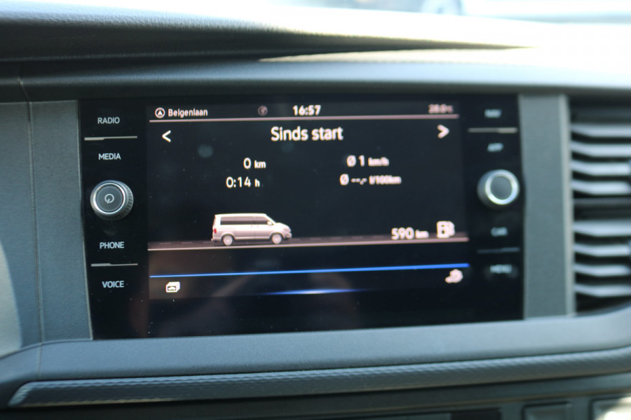 Volkswagen Transporter 2.0 TDI L2 H1 Airco Navigatie Trekhaak