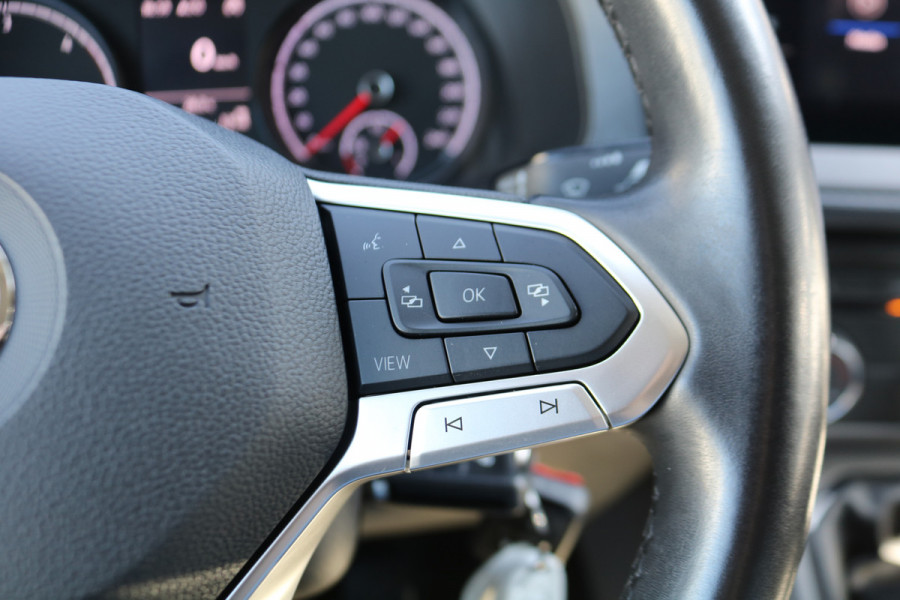 Volkswagen Transporter 2.0 TDI L2 H1 Airco Navigatie Trekhaak