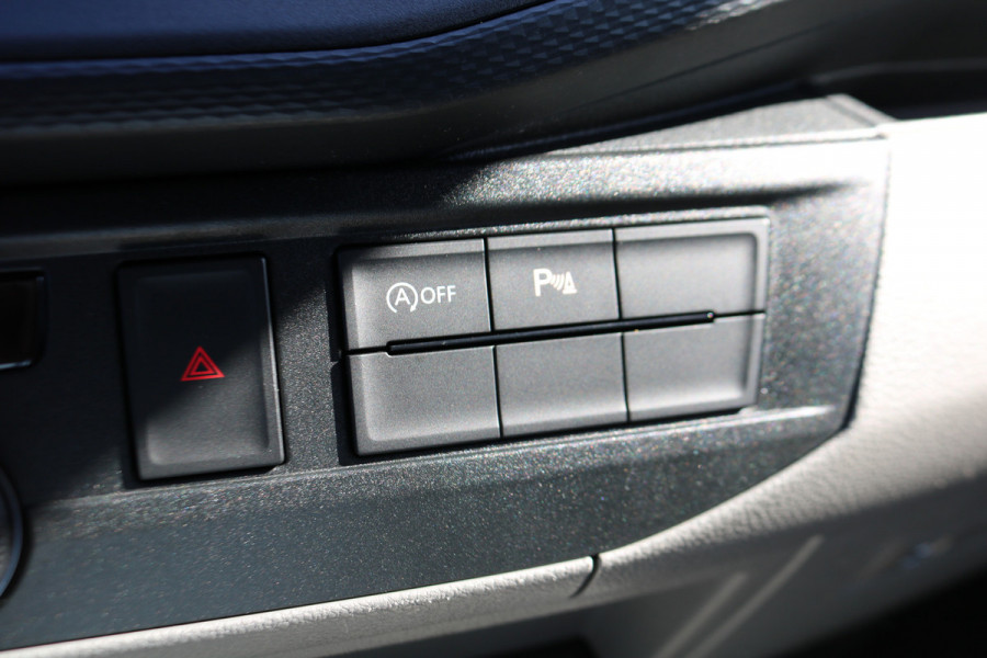 Volkswagen Transporter 2.0 TDI L2 H1 Airco Navigatie Trekhaak