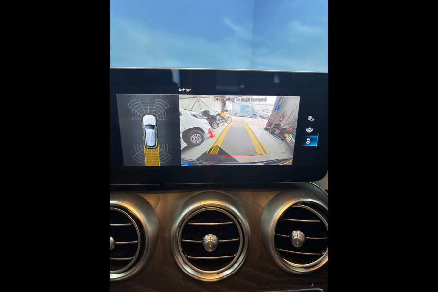 Mercedes-Benz GLC 200 Business Solution AMG