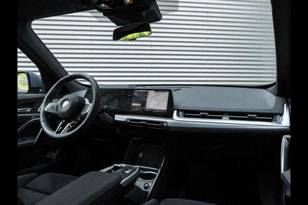 BMW X1 xDrive30e M-Sport Pro - M-Zetels - Full-Option - NP76.000