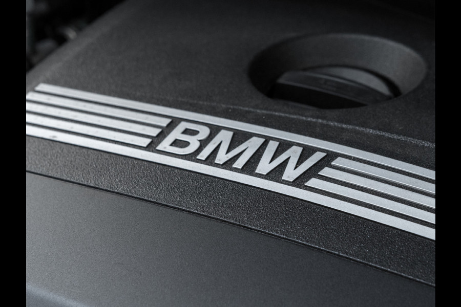BMW X1 xDrive30e M-Sport Pro - M-Zetels - Full-Option - NP76.000