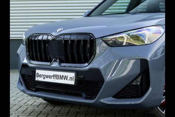 BMW X1 xDrive30e M-Sport Pro - M-Zetels - Full-Option - NP76.000