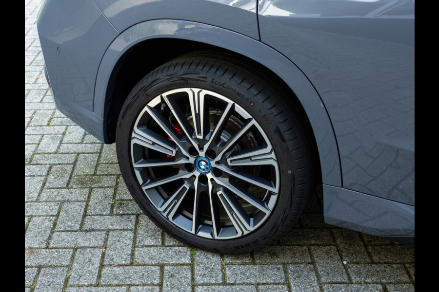 BMW X1 xDrive30e M-Sport Pro - M-Zetels - Full-Option - NP76.000