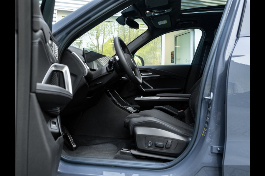 BMW X1 xDrive30e M-Sport Pro - M-Zetels - Full-Option - NP76.000
