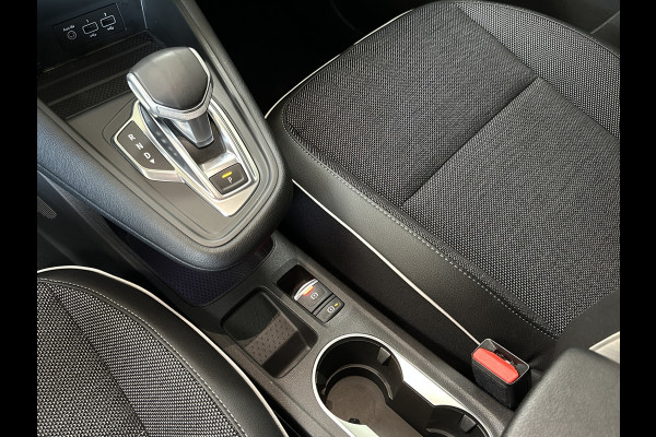 Renault Captur 1.3 TCe 155 Intens | Groot Navi | ACC | Blindspot | Camera | 18" | Stoel & Stuur verwarming |