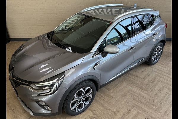 Renault Captur 1.3 TCe 155 Intens | Groot Navi | ACC | Blindspot | Camera | 18" | Stoel & Stuur verwarming |