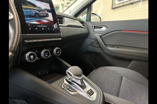 Renault Captur 1.3 TCe 155 Intens | Groot Navi | ACC | Blindspot | Camera | 18" | Stoel & Stuur verwarming |