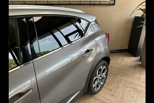 Renault Captur 1.3 TCe 155 Intens | Groot Navi | ACC | Blindspot | Camera | 18" | Stoel & Stuur verwarming |