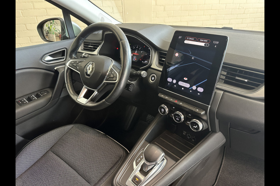 Renault Captur 1.3 TCe 155 Intens | Groot Navi | ACC | Blindspot | Camera | 18" | Stoel & Stuur verwarming |