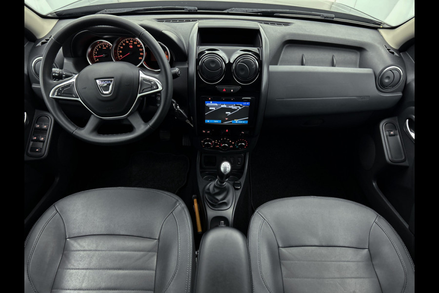 Dacia Duster TCe 125 PK4x2 Blackshadow / CAMERA / DEALER ONDERHOUDEN / NAVI / LEDER / FULL OPTION