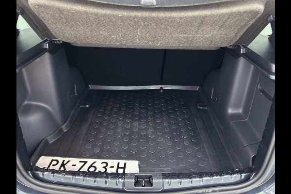 Dacia Duster TCe 125 PK4x2 Blackshadow / CAMERA / DEALER ONDERHOUDEN / NAVI / LEDER / FULL OPTION
