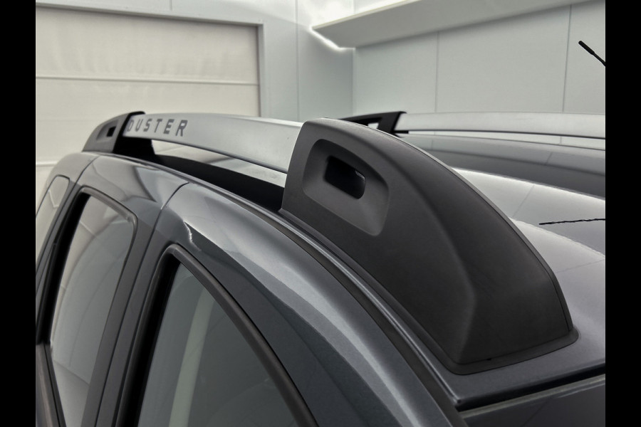 Dacia Duster TCe 125 PK4x2 Blackshadow / CAMERA / DEALER ONDERHOUDEN / NAVI / LEDER / FULL OPTION