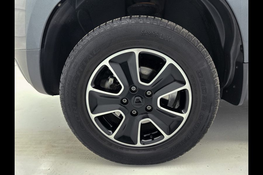 Dacia Duster TCe 125 PK4x2 Blackshadow / CAMERA / DEALER ONDERHOUDEN / NAVI / LEDER / FULL OPTION