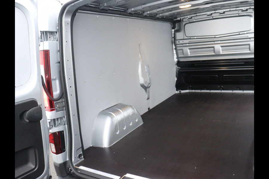 Renault Trafic 2.0 dCi 130PK T30 L2H1 Work Edition / BLACK EDITION / NAVI / PACK PARKING / CAMERA