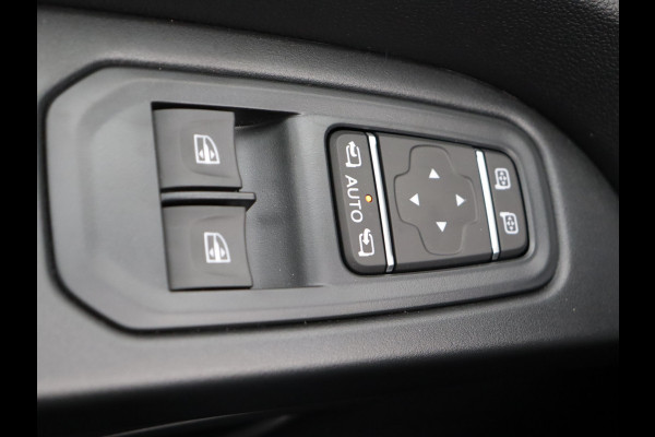 Renault Trafic 170PK L2H1 / 2 SCHUIFDEUREN / Luxe / DC DUBBEL CABINE BLACK EDITION / FULL OPTION / NAVIGATIE / CAMERA / PARKEERSENSOREN /KEYLESS