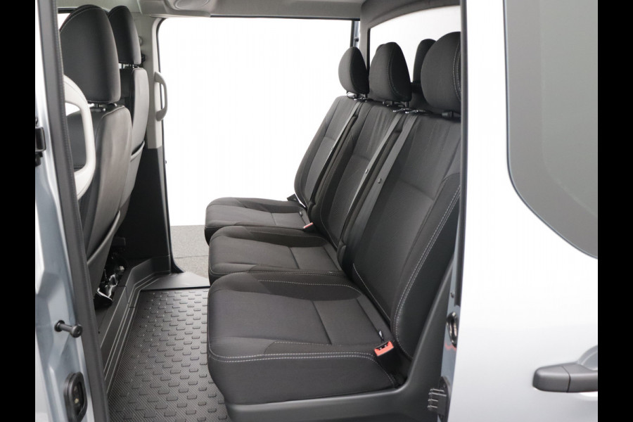 Renault Trafic 170PK L2H1 / 2 SCHUIFDEUREN / Luxe / DC DUBBEL CABINE BLACK EDITION / FULL OPTION / NAVIGATIE / CAMERA / PARKEERSENSOREN /KEYLESS