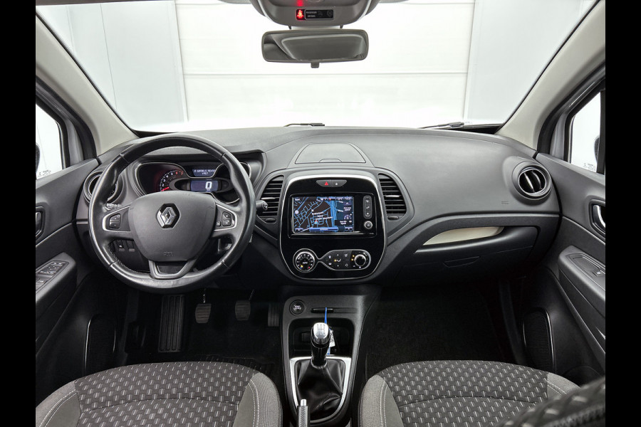 Renault Captur TCe 90pk Intens / CAMERA / NAVI / PARKEER SENSOREN