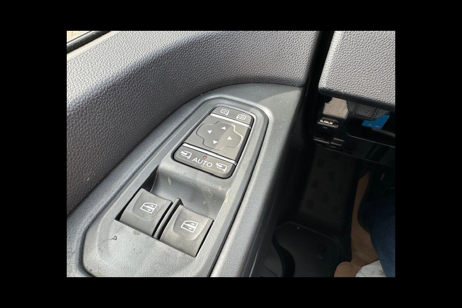 Renault Trafic 2.0 Blue dCi 150PK T30 L2H1 Advance EDC Automaat / BLACK EDITION