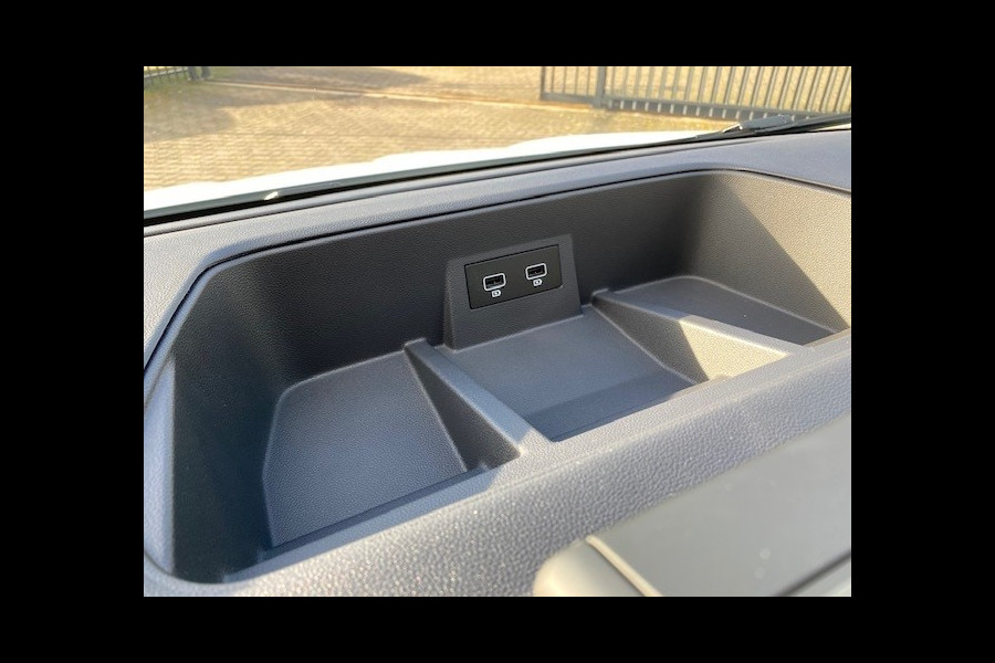 Renault Trafic 2.0 dCi 130PK T30 L2H1 Advance / NAVIGATIE / CAMERA / AIRCO / CRUISE CONTROL / PACK PARKING