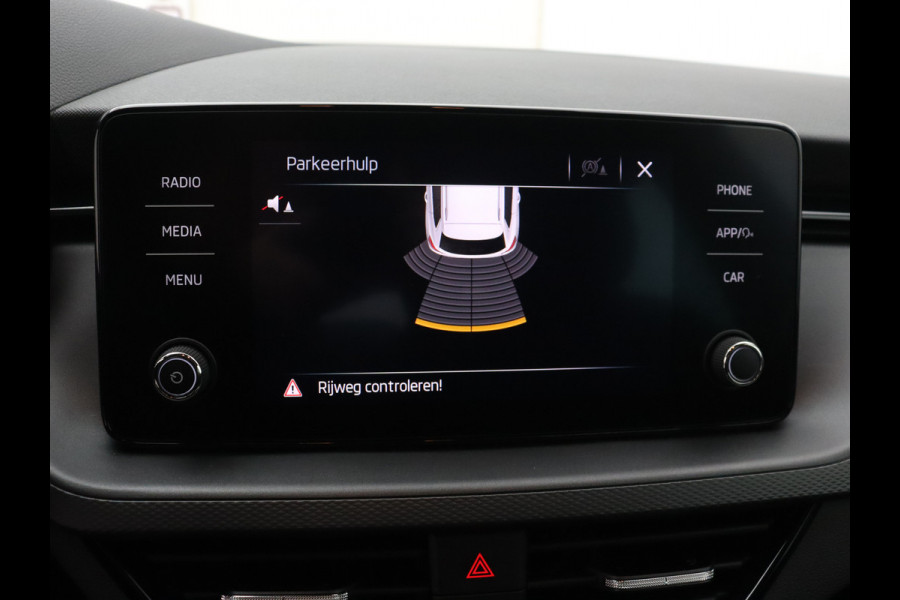 Škoda Kamiq TSI 110PK Ambition / CARPLAY / CLIMAT CONTROL / PARK. SENSOREN / CARSELEXY