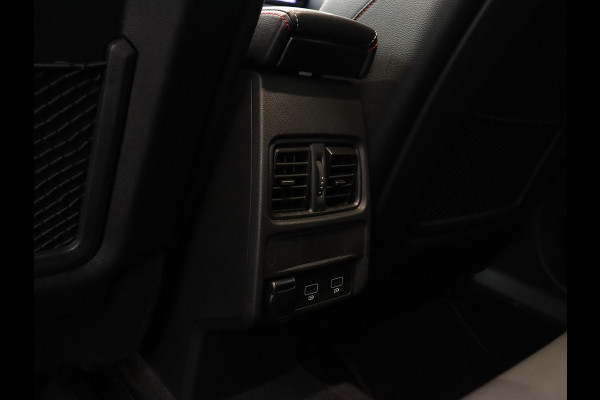 Renault Arkana E-Tech hybrid 145PK E-Tech RS Line R.S. ADAPTIVE CRUISE / CAMERA / WINTER PACK