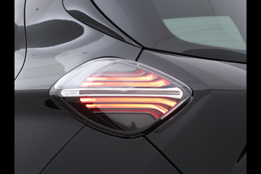 Renault ZOE R135 Iconic 52 kWh 395km WLTP 5 JAAR Garantie / CAMERA