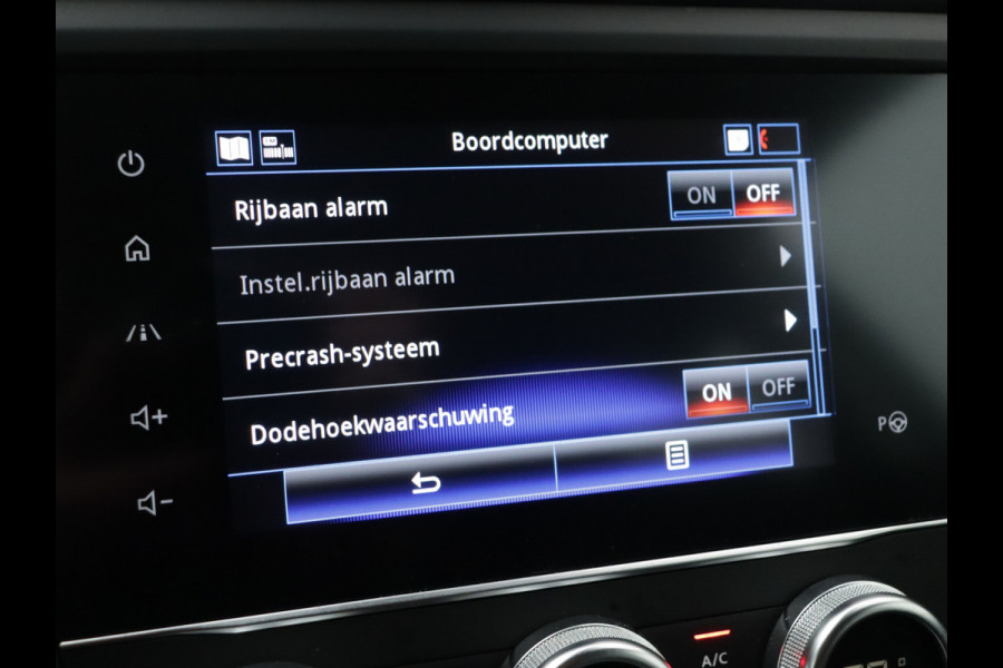 Renault Kadjar 1.3 TCe 140PK Intens / CAMERA / 19"/ NAVI / PARK. SENSOREN