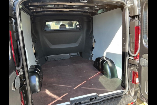 Renault Trafic 170PK L2H1 Extra DC DUBBEL CABINE / GEEN BPM!!/ BLACK EDITION ANNIVERSARY/ NAVI / CAMERA
