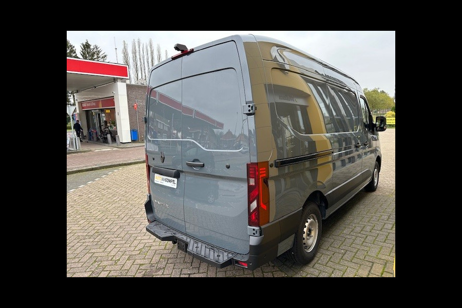 Renault Master Nieuw model T35 2.0 dCi 150PK L2H2 Advance / GEEN BPM!! OP VOORRAAD/ NAVI / CAMERA / PARK. SENSOREN