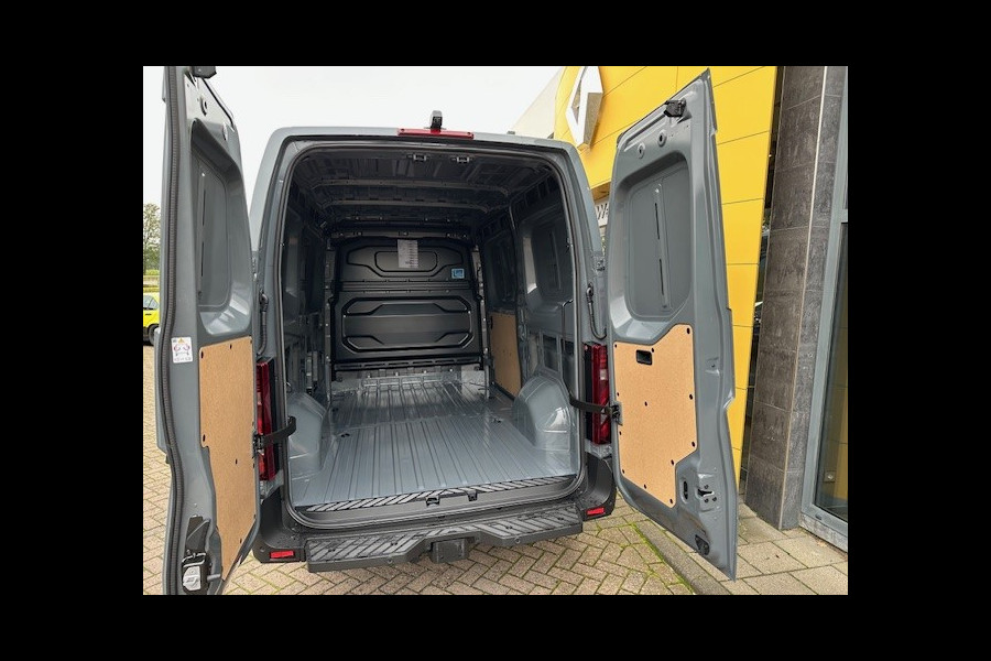 Renault Master Nieuw model T35 2.0 dCi 150PK L2H2 Advance / GEEN BPM!! OP VOORRAAD/ NAVI / CAMERA / PARK. SENSOREN