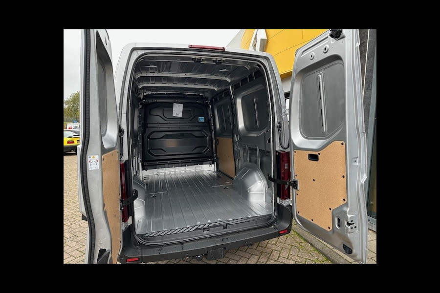 Renault Master Nieuw model T35 2.0 dCi 150PK L2H2 Advance /GEEN BPM!! OP VOORRAAD / NAVI / CAMERA / PARK. SENSOREN
