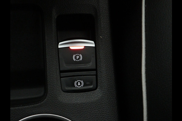 Renault Captur TCe 140PK EDC Intens / CAMERA / NAVI GROOT / STOELVERWARMING