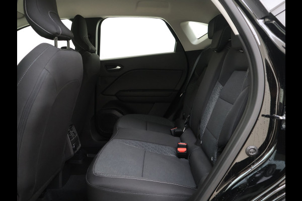 Renault Captur E-Tech plug-in hybrid 160PK / Navigatie / Carplay / Parkeer sensoren / Carselexy