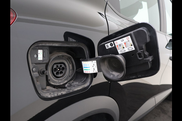 Renault Captur E-Tech plug-in hybrid 160PK / Navigatie / Carplay / Parkeer sensoren / Carselexy