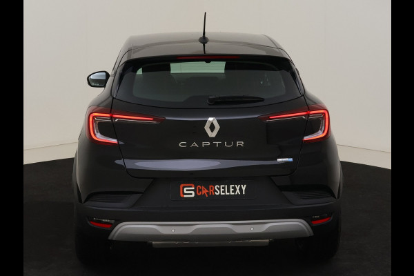 Renault Captur E-Tech plug-in hybrid 160PK / Navigatie / Carplay / Parkeer sensoren / Carselexy