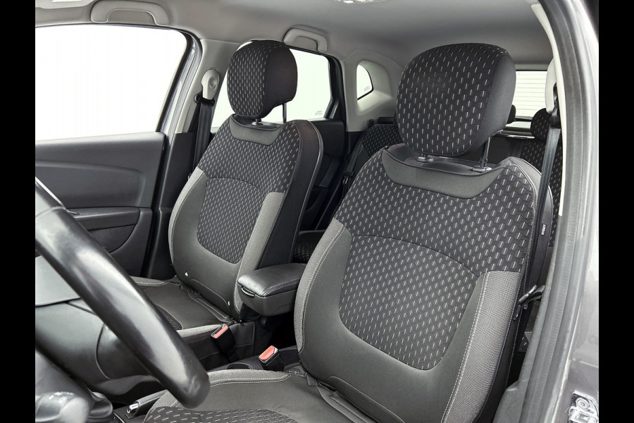 Renault Captur TCe 120PK Intens / CAMERA/ Navi / Parkeer sensoren V+A
