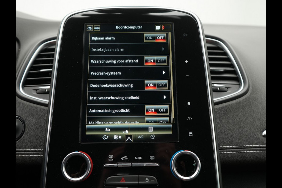 Renault Grand Scénic TCe 160PK BLACK EDITION / PANORAMADAK / CAMERA / Adaptive cruise / BOSE / HEAD-UP