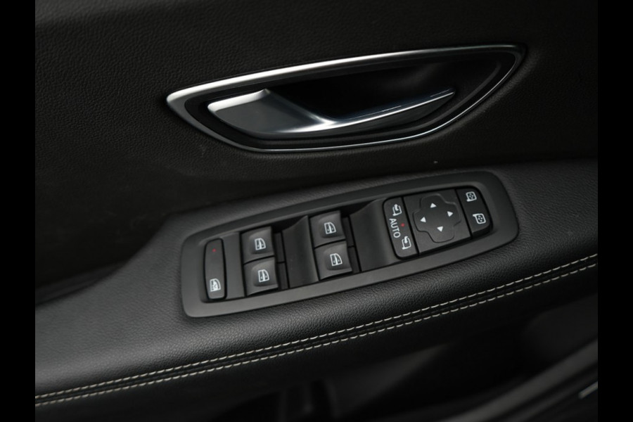 Renault Grand Scénic TCe 160PK BLACK EDITION / PANORAMADAK / CAMERA / Adaptive cruise / BOSE / HEAD-UP