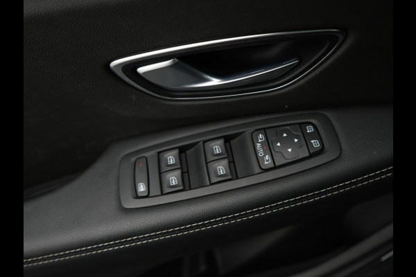 Renault Grand Scénic TCe 160PK BLACK EDITION / PANORAMADAK / CAMERA / Adaptive cruise / BOSE / HEAD-UP