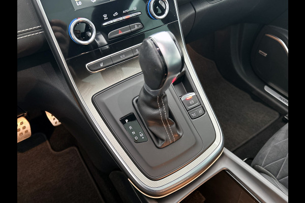 Renault Grand Scénic TCe 160PK BLACK EDITION / PANORAMADAK / CAMERA / Adaptive cruise / BOSE / HEAD-UP