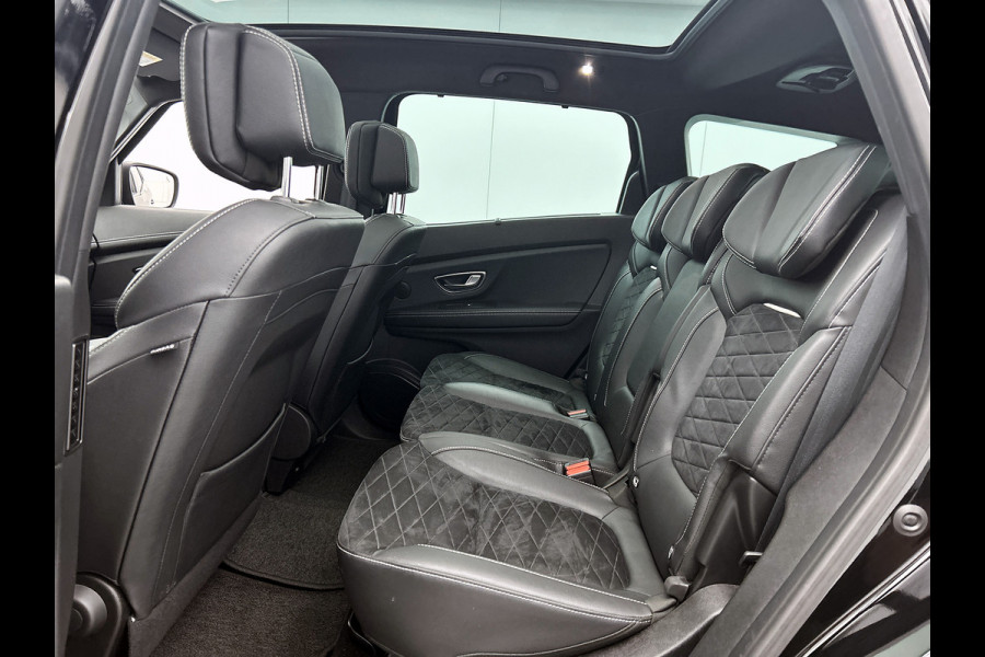 Renault Grand Scénic TCe 160PK BLACK EDITION / PANORAMADAK / CAMERA / Adaptive cruise / BOSE / HEAD-UP