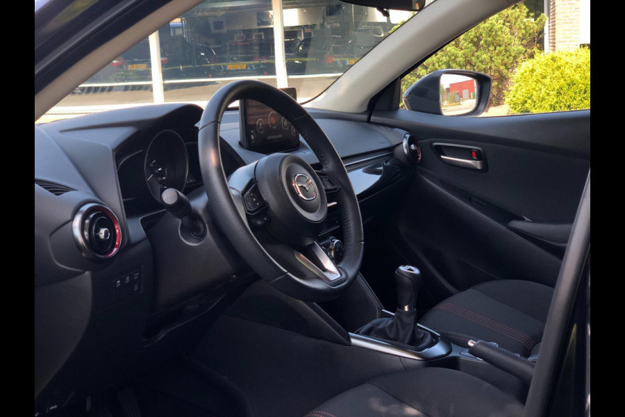 Mazda 2 1.5 e-SkyActiv-G 90 Homura | Stoel+Stuurverw., Carplay/Android, Camera, Cruise, Climate | 12-2024 | NAP |